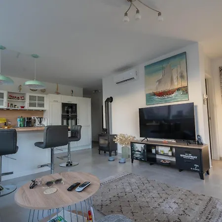 Lamara 100 Meters To Beach Apartman Nin